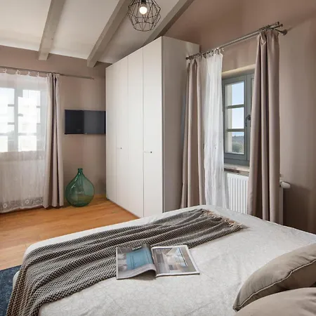 Corinne Tatil Evi Stuti